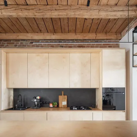 Minimalist Oldtown Flat 公寓